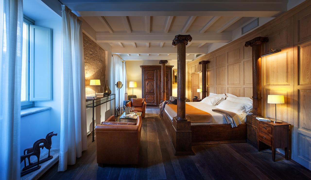 Relais&Chateaux Palazzo Seneca Hotel Norcia Bagian luar foto